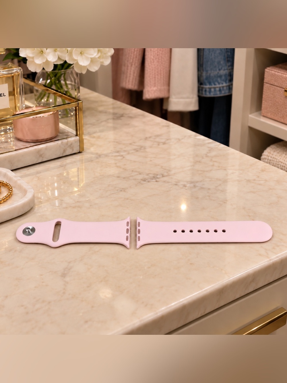 Apple Watch Sport Band light soft pink pin tuck closure S/M 40MM Authentic
